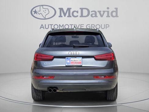 Used 2018 Audi Q3 2.0T Premium w/ Convenience Package FWD image 5