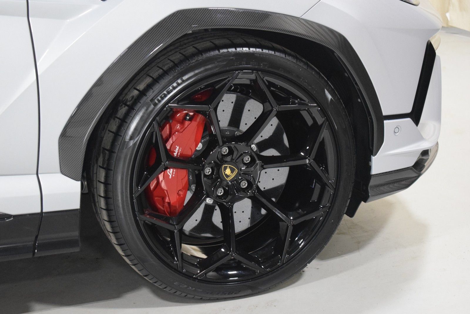 Used 2024 Lamborghini Urus Performante AWD/4WD image 16