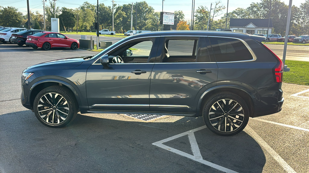 Certified 2026 Volvo XC90 B6 Plus AWD/4WD image 3