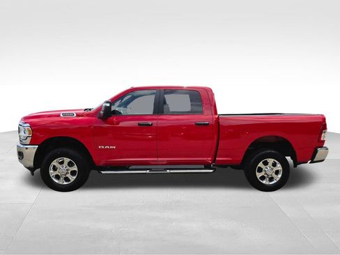 Used 2024 RAM 2500 Big Horn AWD/4WD image 4