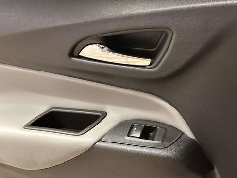 Used 2024 Chevrolet Equinox LS w/ LS Convenience Package image 21