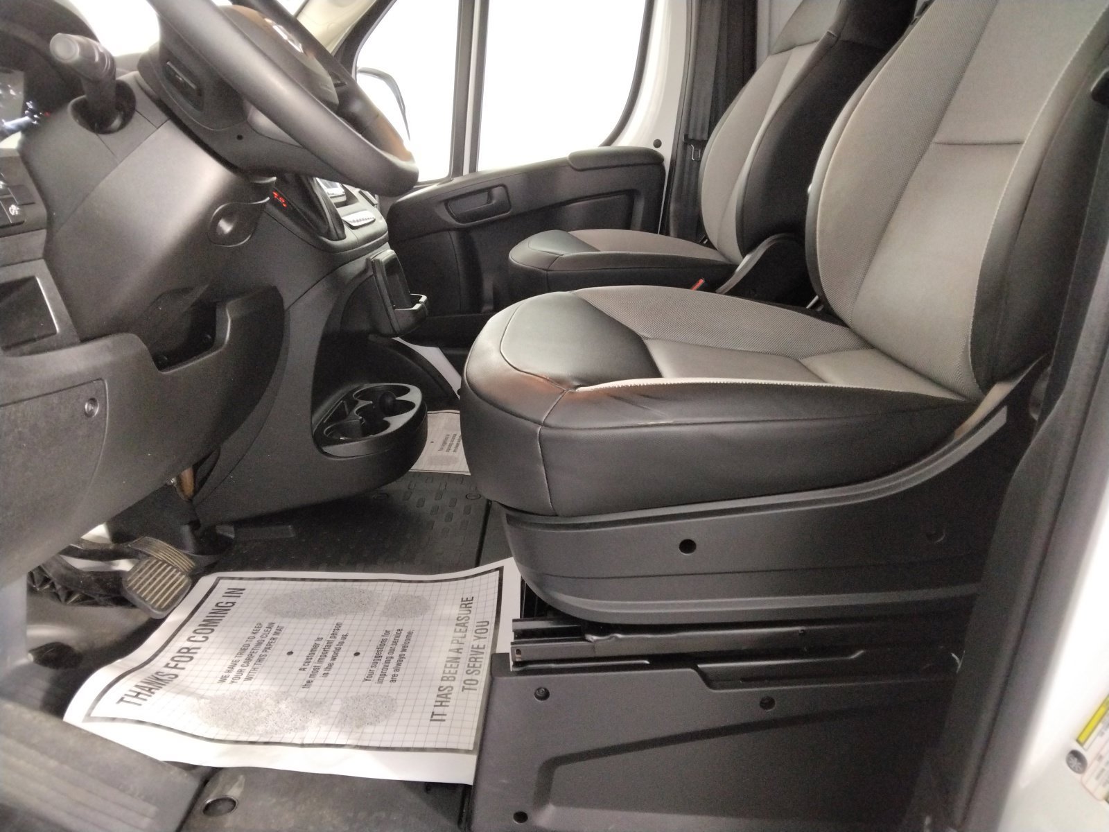 Used 2026 RAM ProMaster 2500 w/ Convenience Group FWD image 23