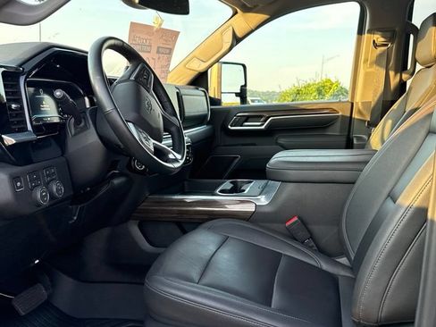 Certified 2025 Chevrolet Silverado 2500 LT w/ Trail Boss Package AWD/4WD image 7