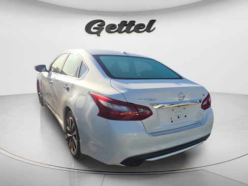 Used 2018 Nissan Altima 2.5 SV w/ 2.5 SV Technology Package image 4