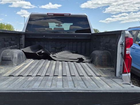 Used 2022 Chevrolet Silverado 1500 LT Trail Boss w/ Bed Protection Package AWD/4WD image 5