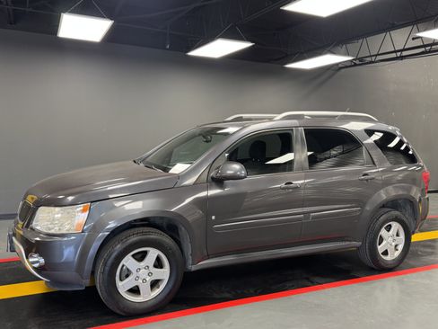 Used 2008 Pontiac Torrent 2WD w/ Preferred Package image 2