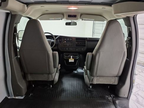 New 2025 GMC Savana 2500 Extended w/ Enhanced Convenience Package image 22