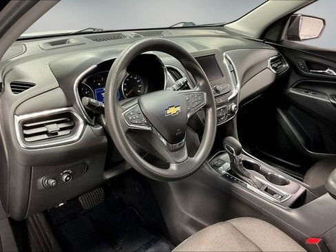 Used 2020 Chevrolet Equinox LT image 17
