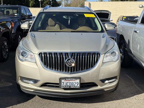 Used 2015 Buick Enclave Leather FWD image 2