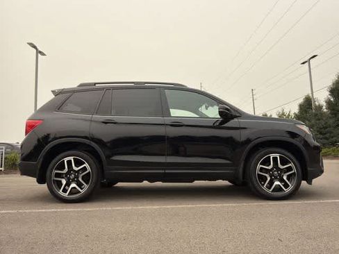 Used 2023 Honda Passport Elite image 3