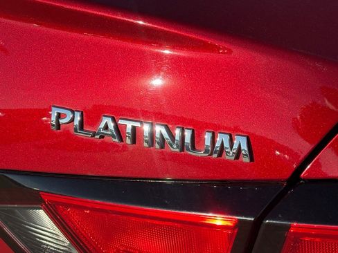 Certified 2019 Nissan Altima 2.5 Platinum image 10