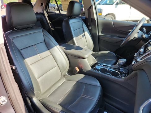 Used 2022 Chevrolet Equinox Premier image 45