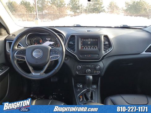 Used 2019 Jeep Cherokee Latitude Plus w/ Cold Weather Group image 13