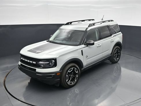 Used 2023 Ford Bronco Sport Outer Banks w/ Tech Package AWD/4WD image 34