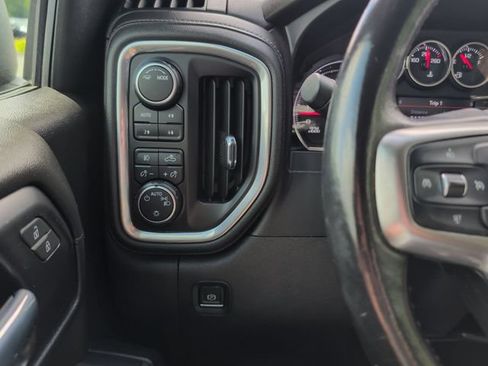 Used 2021 Chevrolet Silverado 1500 LT Trail Boss AWD/4WD image 18