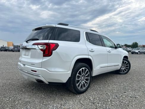 Used 2023 GMC Acadia Denali w/ Denali Ultimate Package AWD/4WD image 8