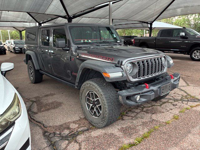 Used 2024 Jeep Gladiator Rubicon w/ Technology Group AWD/4WD image 1