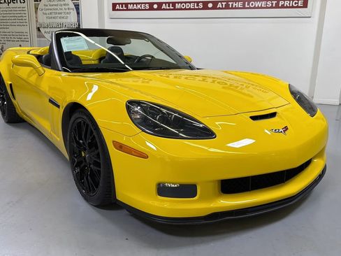 Used 2013 Chevrolet Corvette Grand Sport w/ 3LT Preferred Equipment Group image 3