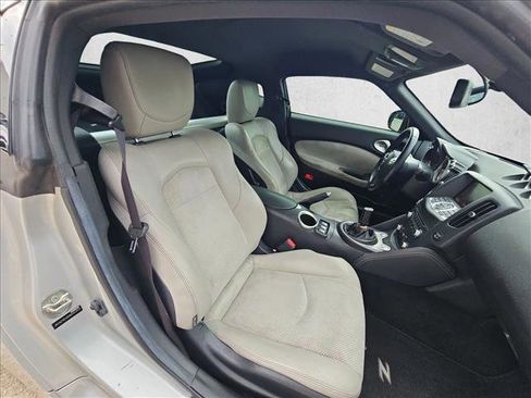 Used 2013 Nissan 370Z Touring w/ Sport Pkg RWD image 18