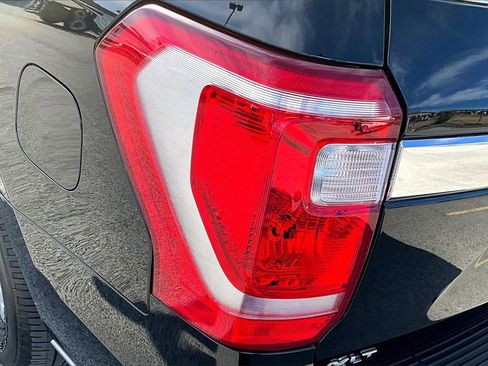 Certified 2020 Ford Expedition XLT w/ Equipment Group 202A image 29