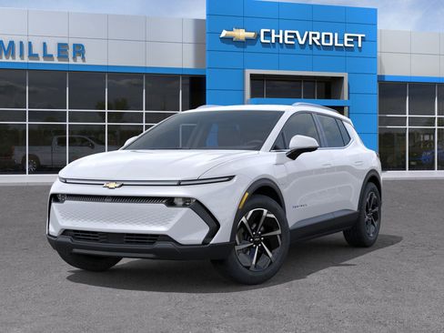 New 2026 Chevrolet Equinox EV LT image 41