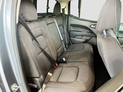 Used 2021 Chevrolet Colorado LT w/ LT Convenience Package image 24