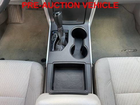 Used 2015 Toyota Camry LE FWD image 15