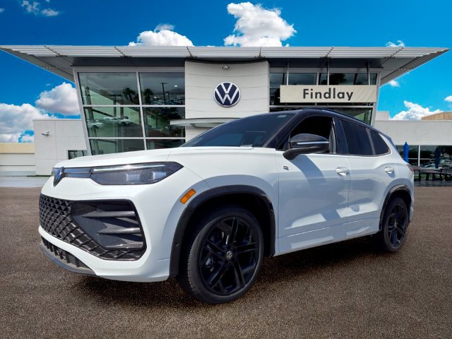 New 2026 Volkswagen Tiguan SE R-Line FWD image 2