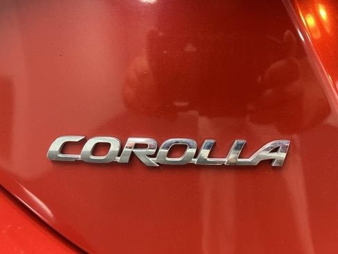 Used 2014 Toyota Corolla LE FWD image 30