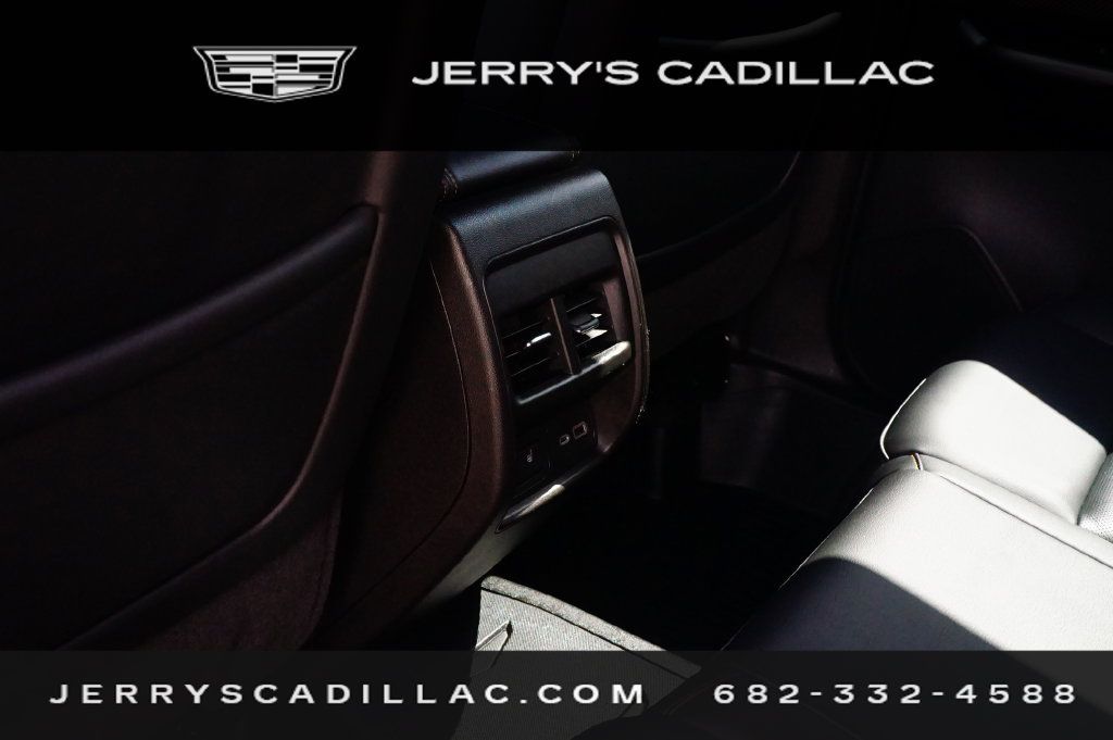 Used 2023 Cadillac XT4 Sport FWD image 22