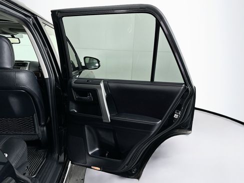 Used 2017 Toyota 4Runner Limited image 30