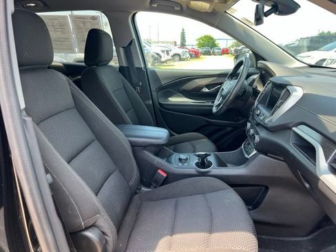 Used 2024 GMC Terrain SLE w/ Driver Convenience Package AWD/4WD image 10