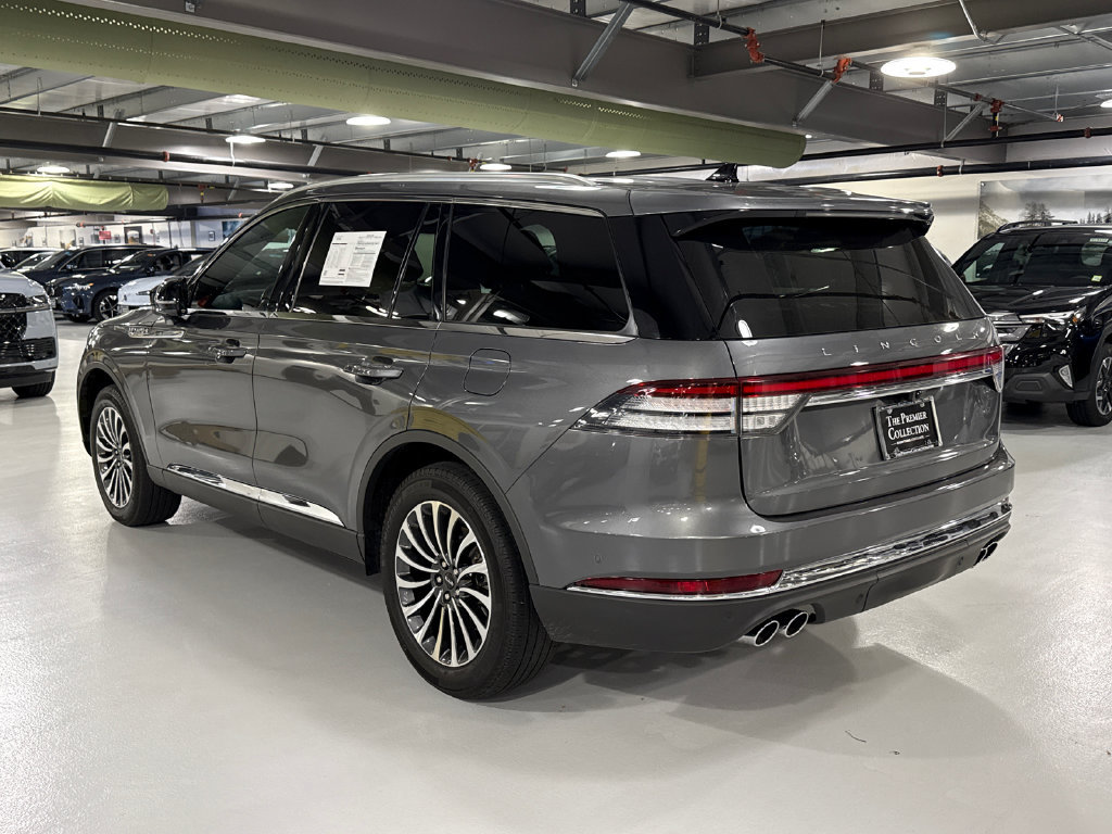 Used 2023 Lincoln Aviator Reserve w/ Equipment Group 201A AWD/4WD image 4