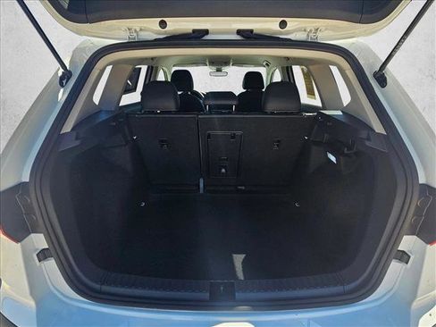 Used 2024 Volkswagen Taos SE image 14