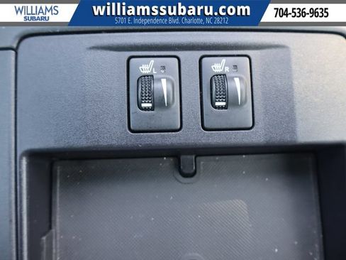 Used 2015 Toyota Camry XLE w/ Advanced Technology Package FWD image 31