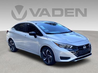 New 2025 Nissan Versa SR w/ Trunk Package