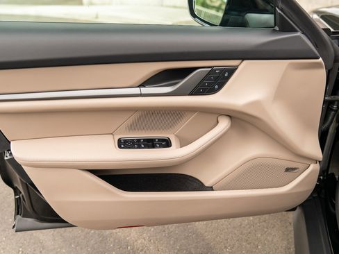 Certified 2025 Porsche Taycan image 10