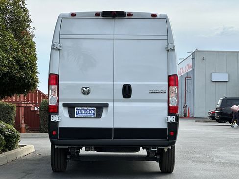 New 2025 RAM ProMaster 2500 w/ Convenience Group image 5