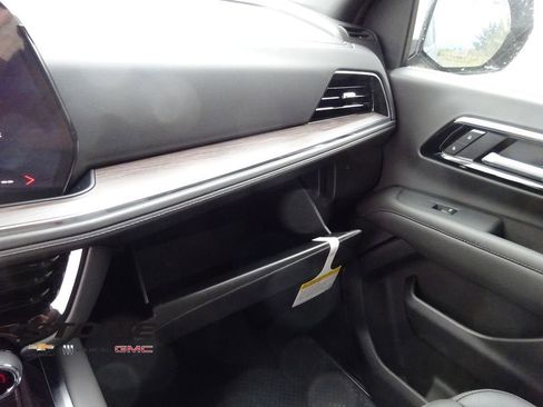 New 2026 Chevrolet Tahoe LT image 28