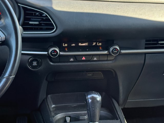 Used 2021 MAZDA CX-30 FWD 2.5 S w/ Select Package image 17