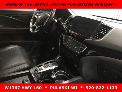 Used 2021 Honda Pilot Touring image 6