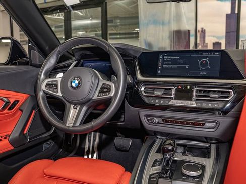 Certified 2025 BMW Z4 M40i RWD image 18