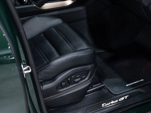 Used 2024 Porsche Cayenne Turbo GT AWD/4WD image 36