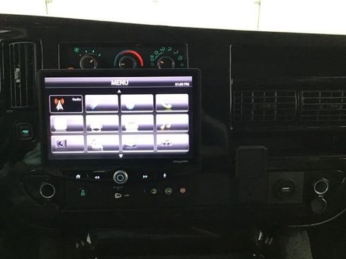 Used 2023 GMC Savana 2500 image 30