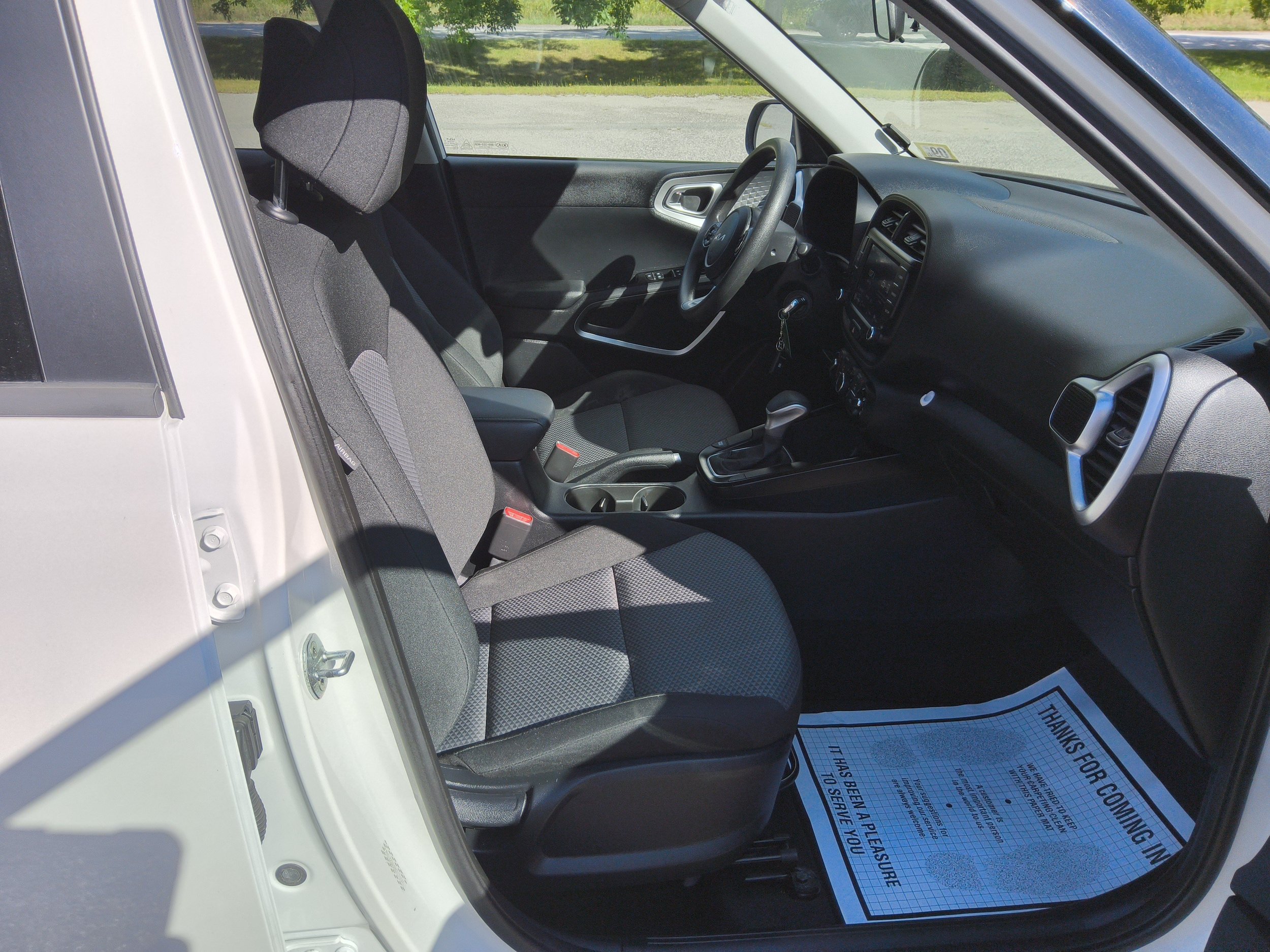 Used 2022 Kia Soul LX FWD image 23