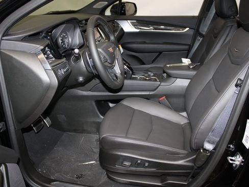 New 2026 Cadillac XT5 Sportv image 6