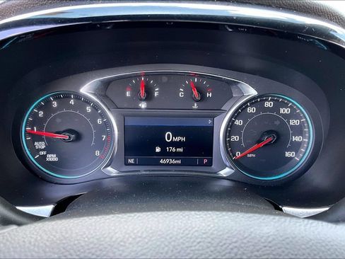 Used 2023 Chevrolet Traverse LT AWD/4WD image 13