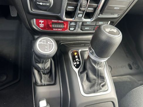 New 2025 Jeep Wrangler Rubicon image 21