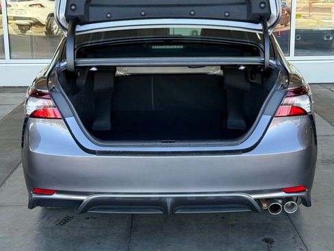 Certified 2021 Toyota Camry SE w/ Carpet Mat Package (TMS) image 15