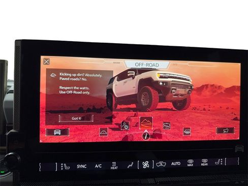 Used 2025 GMC Hummer EV 2X image 35